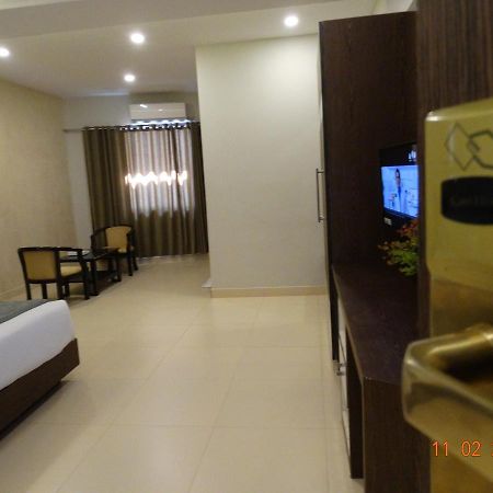 Hotel Le Sapphire Султан-Батері Екстер'єр фото